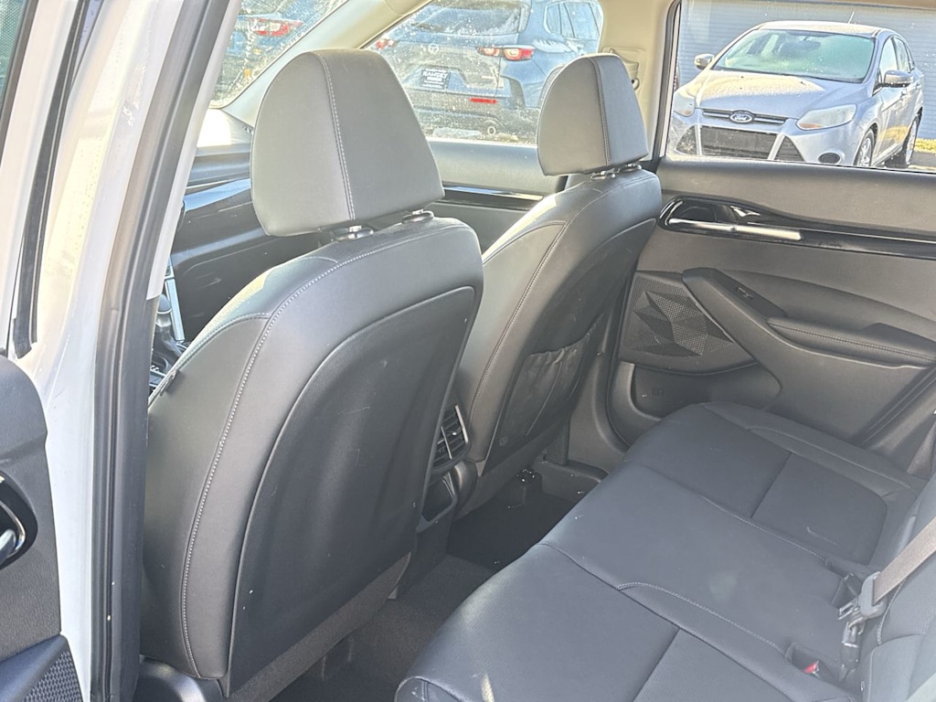 Thumbnail: 2023 Kia Seltos - 11