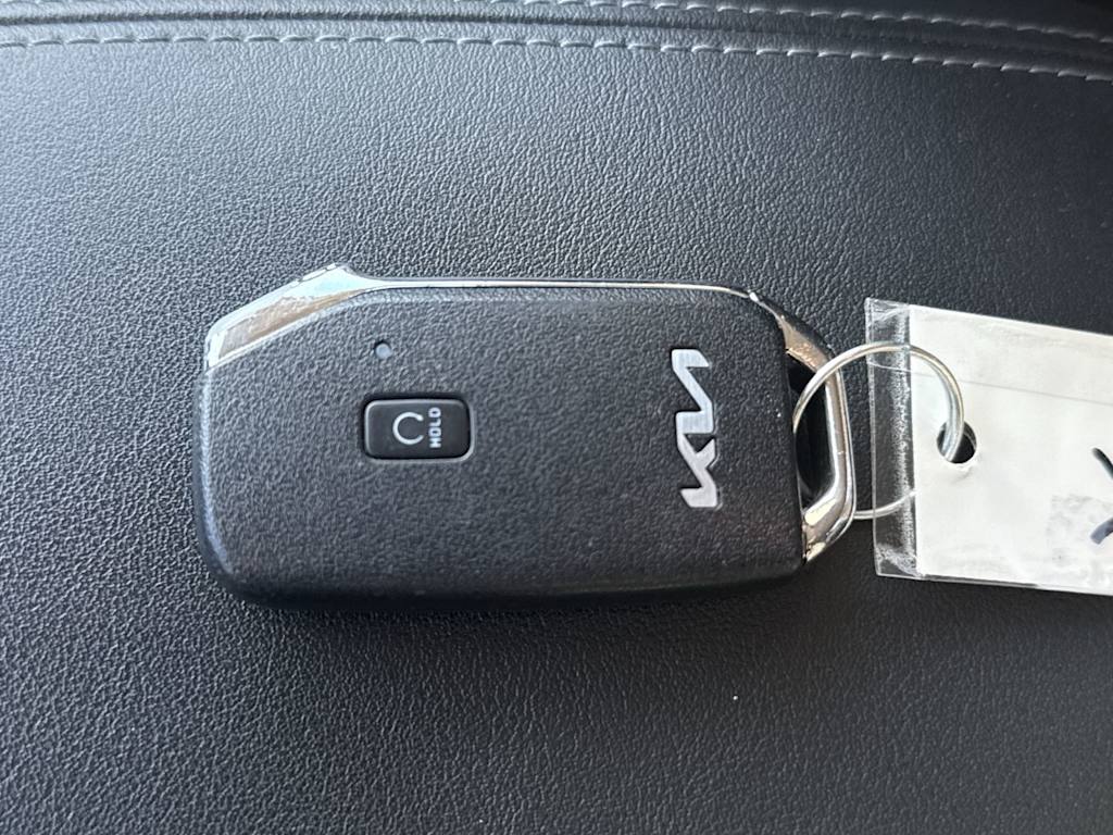 Thumbnail: 2023 Kia Seltos - 35