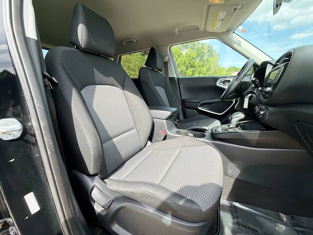 Thumbnail: 2022 Kia Soul - 25