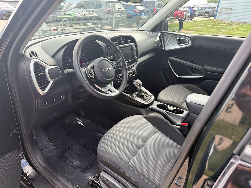 Thumbnail: 2022 Kia Soul - 11