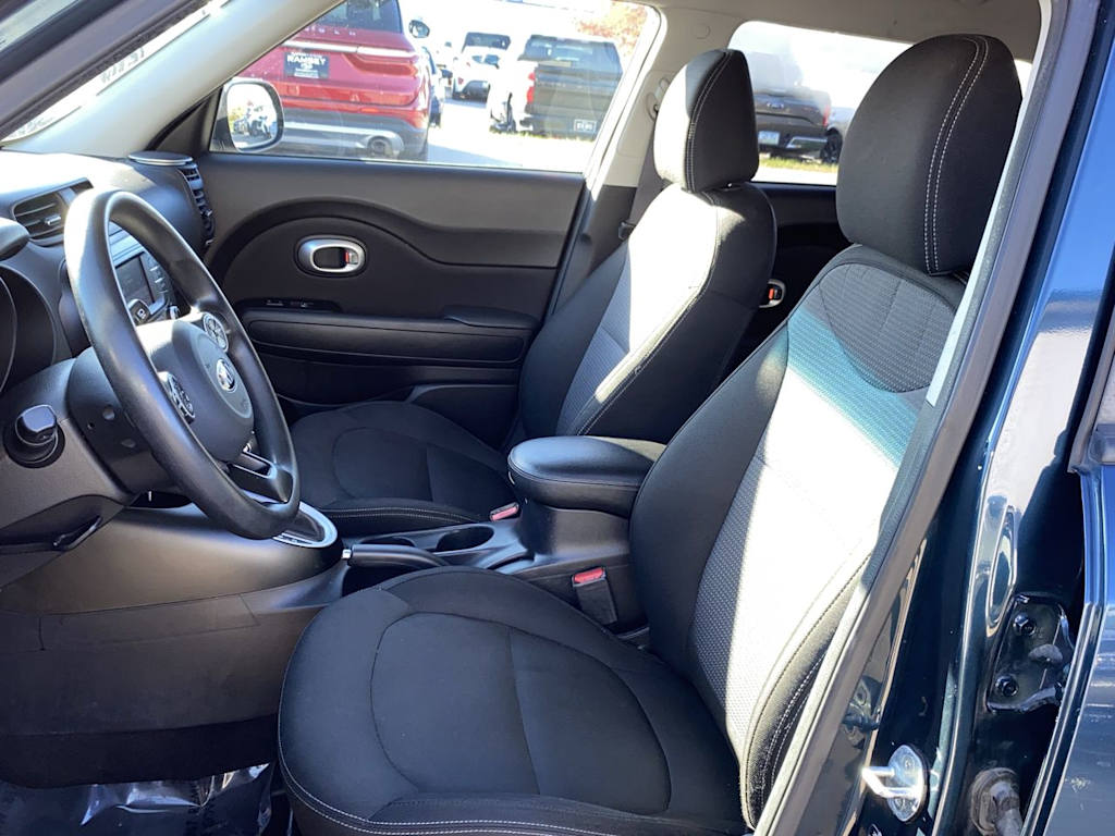 Thumbnail: 2017 Kia Soul - 10