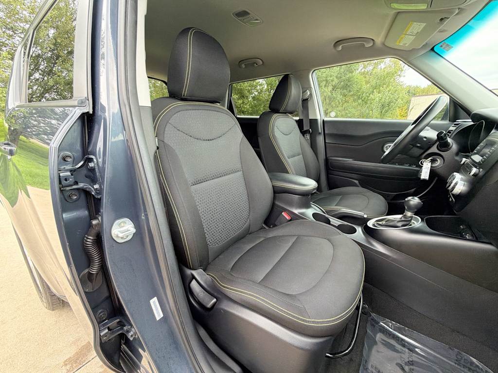 Thumbnail: 2015 Kia Soul - 11