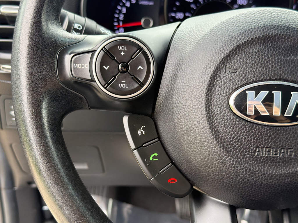 Thumbnail: 2015 Kia Soul - 26