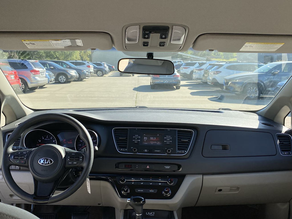 Thumbnail: 2015 Kia Sedona - 9