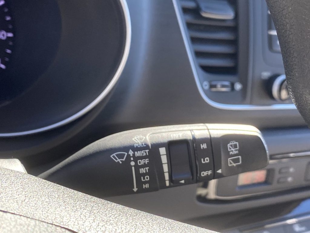 Thumbnail: 2015 Kia Sedona - 29