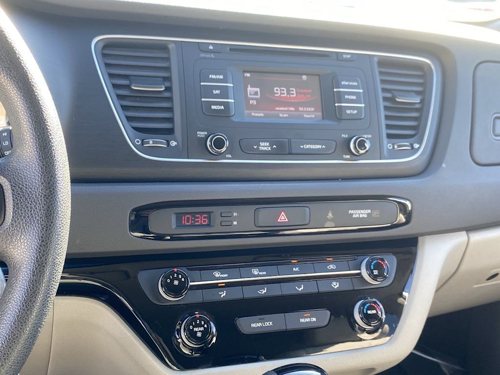 Thumbnail: 2015 Kia Sedona - 14