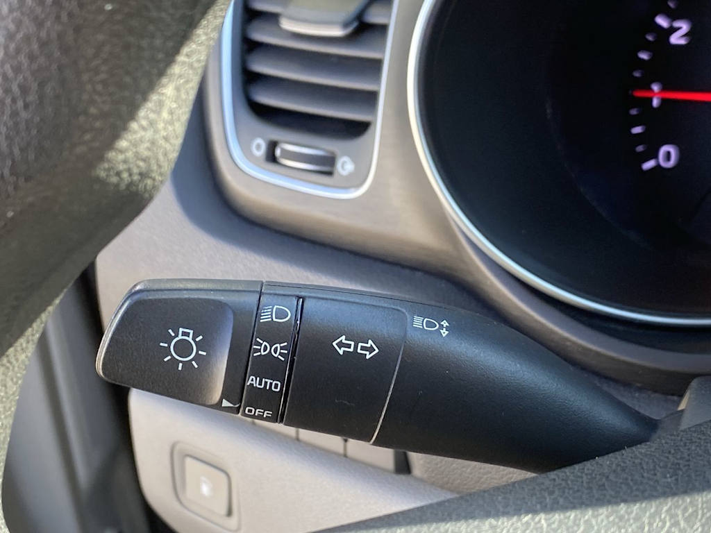 Thumbnail: 2015 Kia Sedona - 30