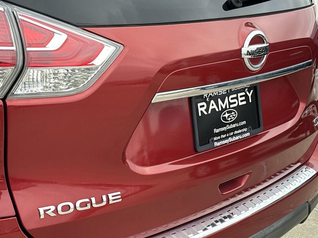 Thumbnail: 2016 Nissan Rogue - 6