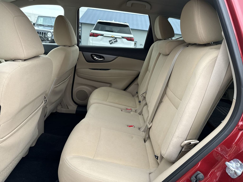 Thumbnail: 2016 Nissan Rogue - 25