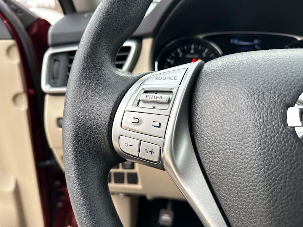 Thumbnail: 2016 Nissan Rogue - 27