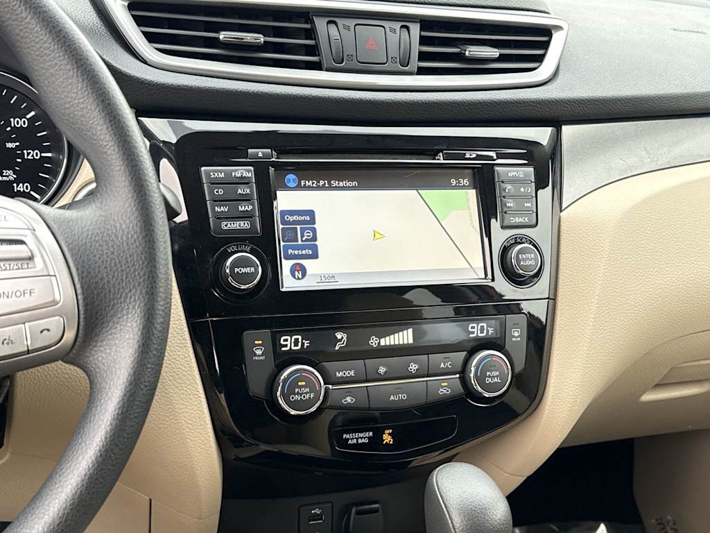 Thumbnail: 2016 Nissan Rogue - 14