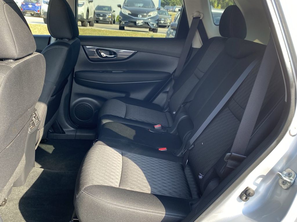 Thumbnail: 2020 Nissan Rogue - 11