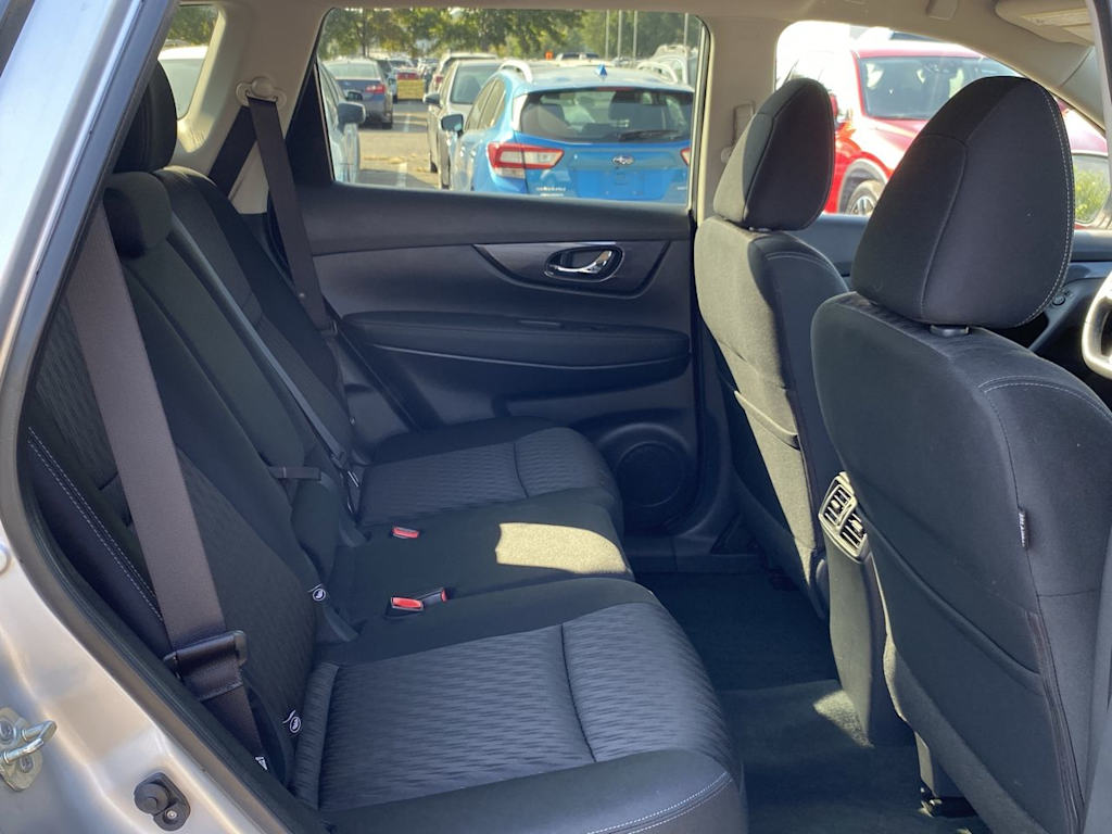 Thumbnail: 2020 Nissan Rogue - 25