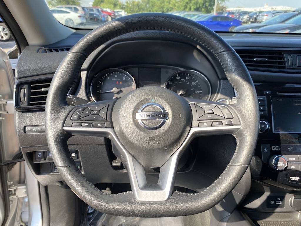 Thumbnail: 2020 Nissan Rogue - 12