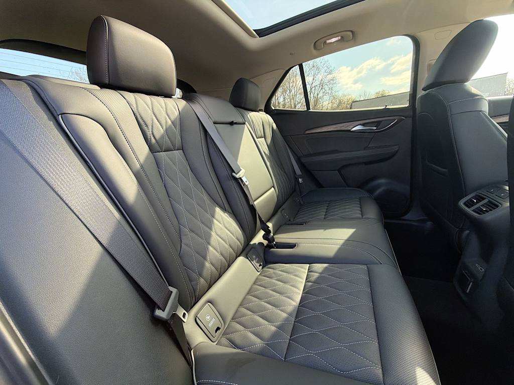 Thumbnail: 2023 Buick Envision - 26