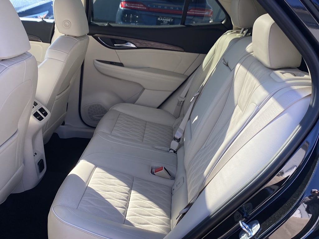 Thumbnail: 2022 Buick Envision - 25