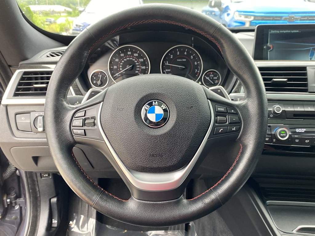 Thumbnail: 2017 BMW 3 Series - 13