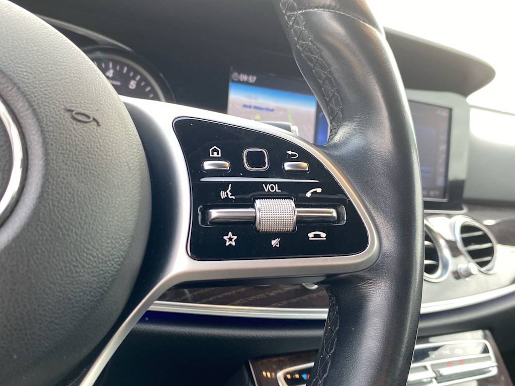 Thumbnail: 2019 Mercedes-Benz E-Class - 29