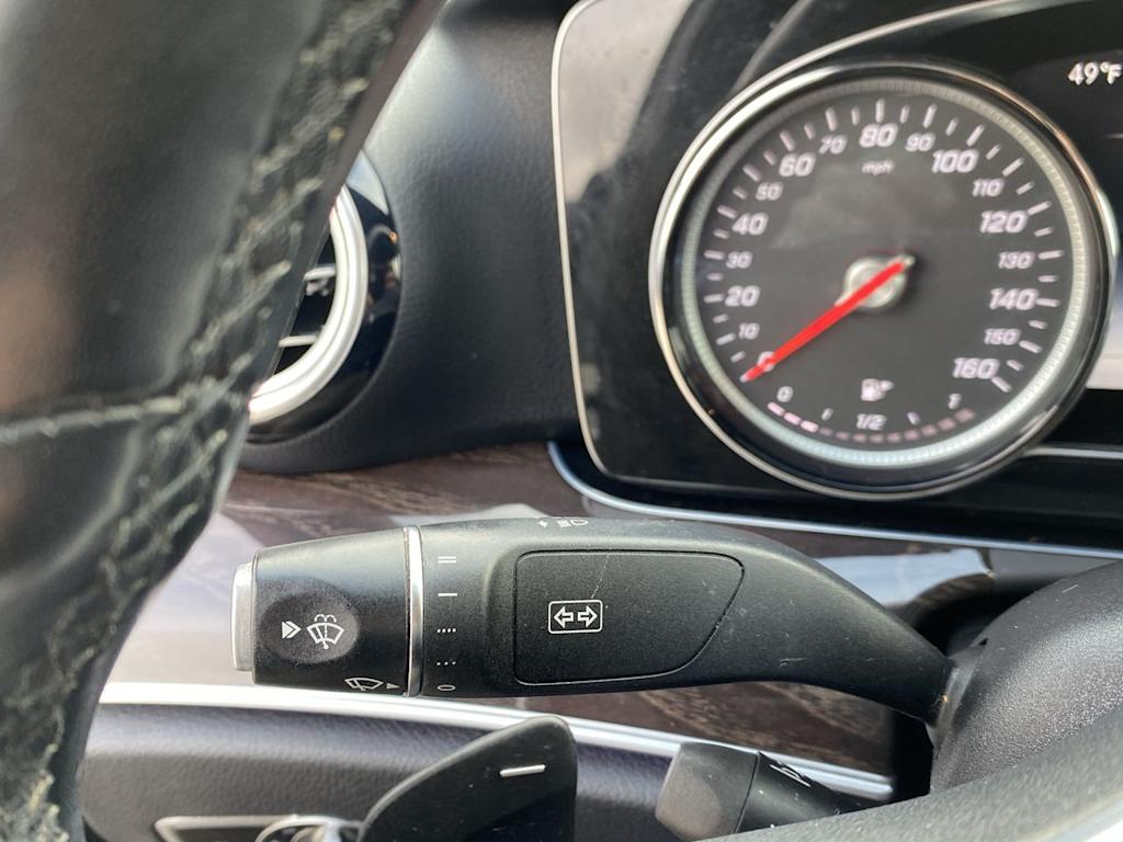 Thumbnail: 2019 Mercedes-Benz E-Class - 30