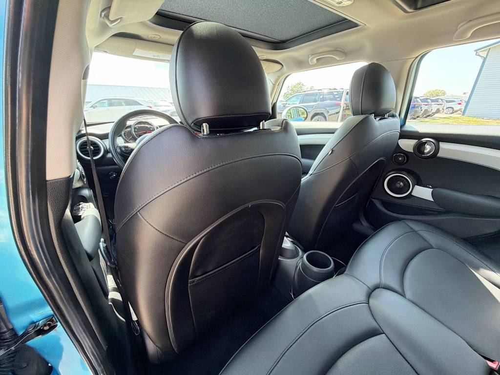 Thumbnail: 2016 MINI Cooper - 24