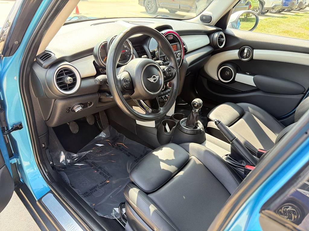 Thumbnail: 2016 MINI Cooper - 2