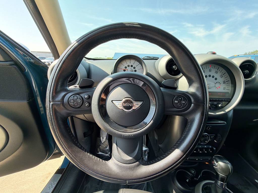 Thumbnail: 2012 MINI Cooper Countryman - 12