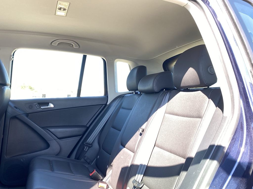 Thumbnail: 2016 Volkswagen Tiguan - 24