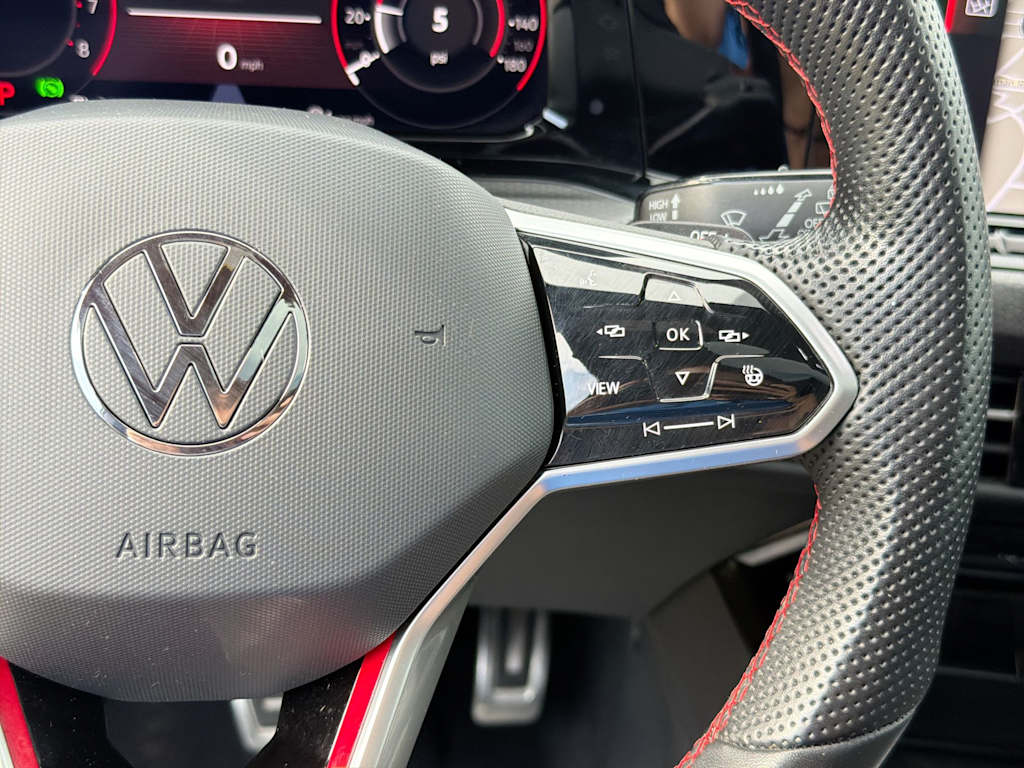 Thumbnail: 2023 Volkswagen Golf - 28
