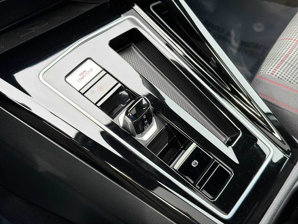 Thumbnail: 2023 Volkswagen Golf - 14