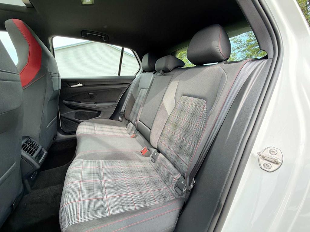 Thumbnail: 2023 Volkswagen Golf - 25