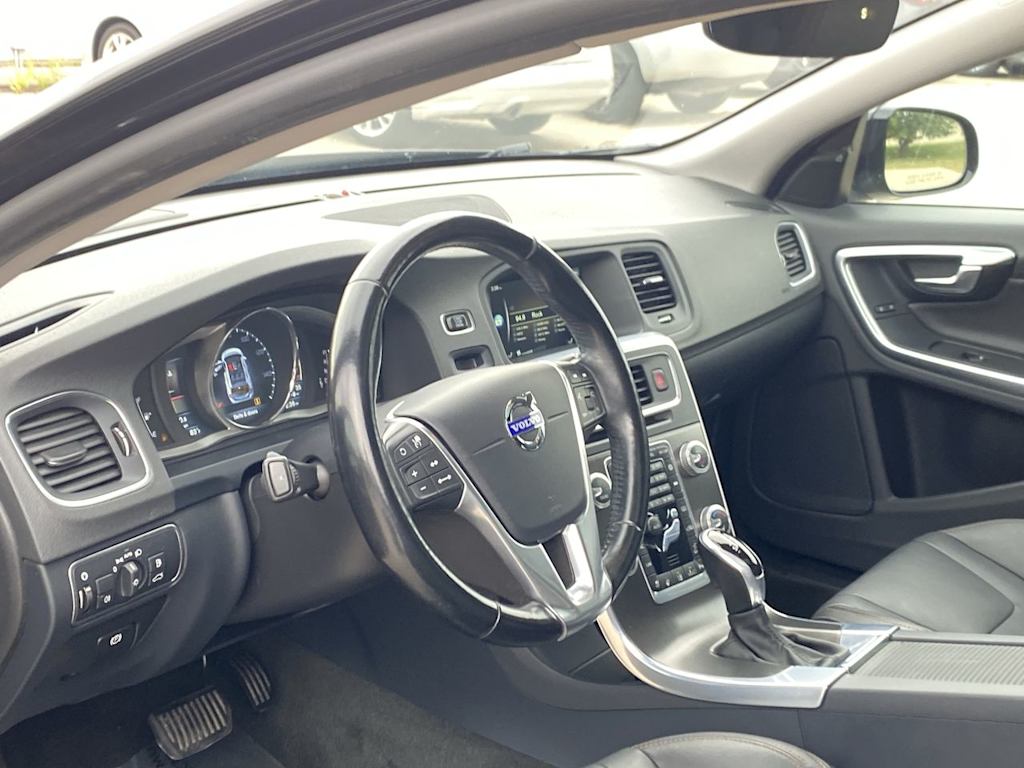 Thumbnail: 2015 Volvo V60 - 2