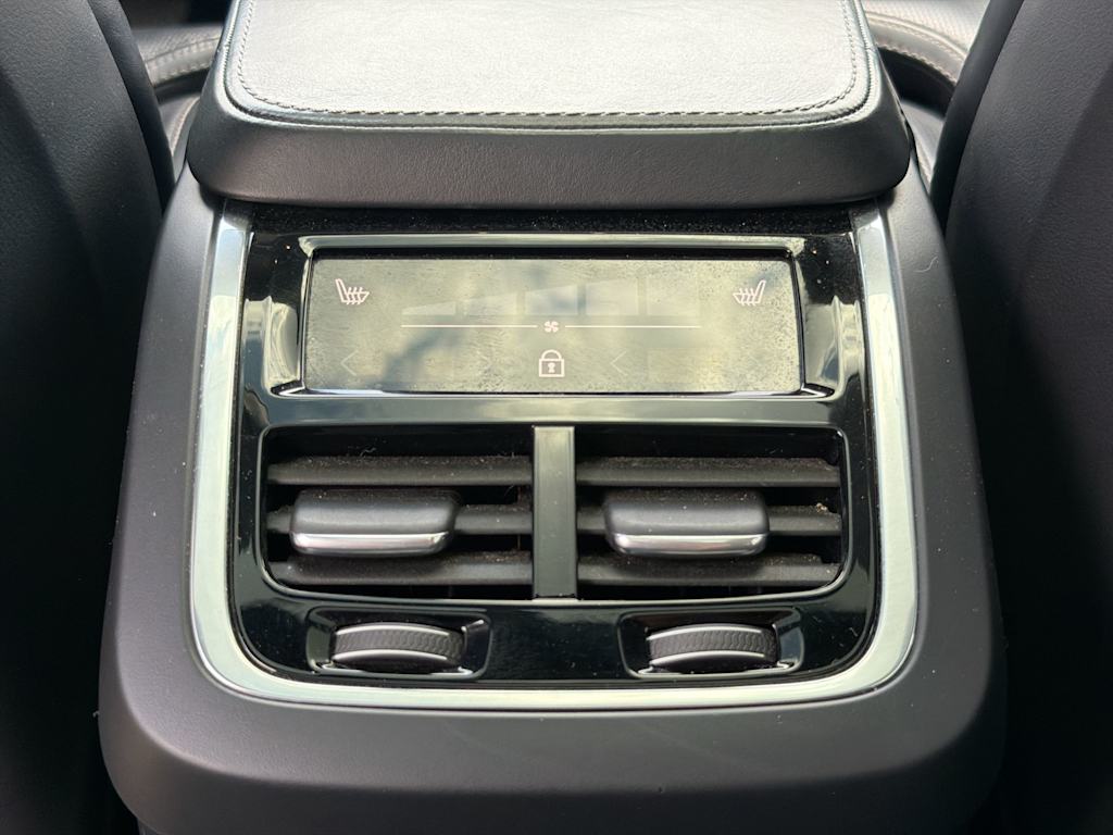 Thumbnail: 2019 Volvo XC90 - 32