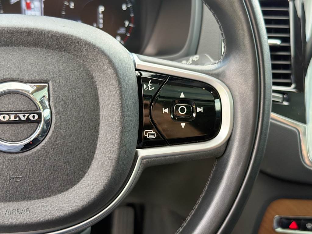 Thumbnail: 2019 Volvo XC90 - 28