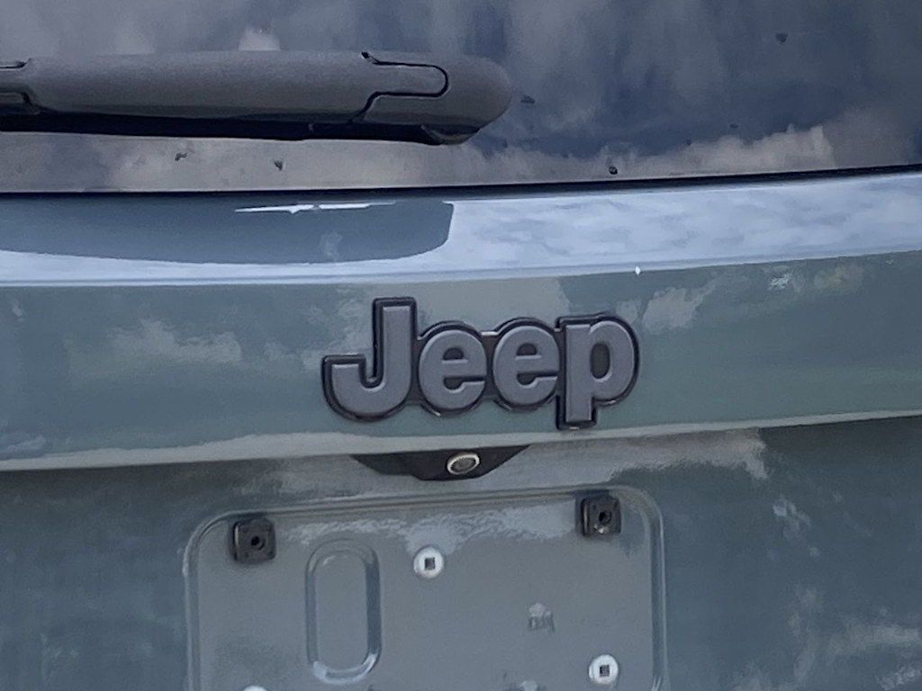 Thumbnail: 2017 Jeep Renegade - 22