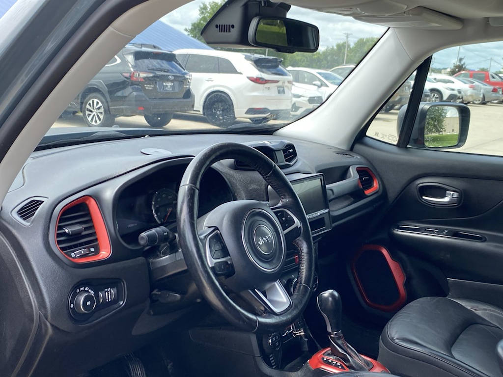 Thumbnail: 2017 Jeep Renegade - 2