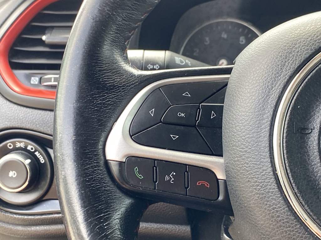 Thumbnail: 2017 Jeep Renegade - 26