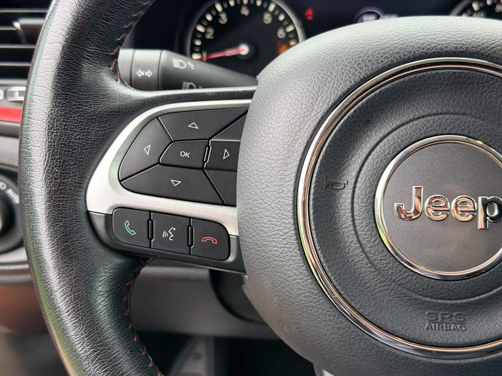 Thumbnail: 2017 Jeep Renegade - 27