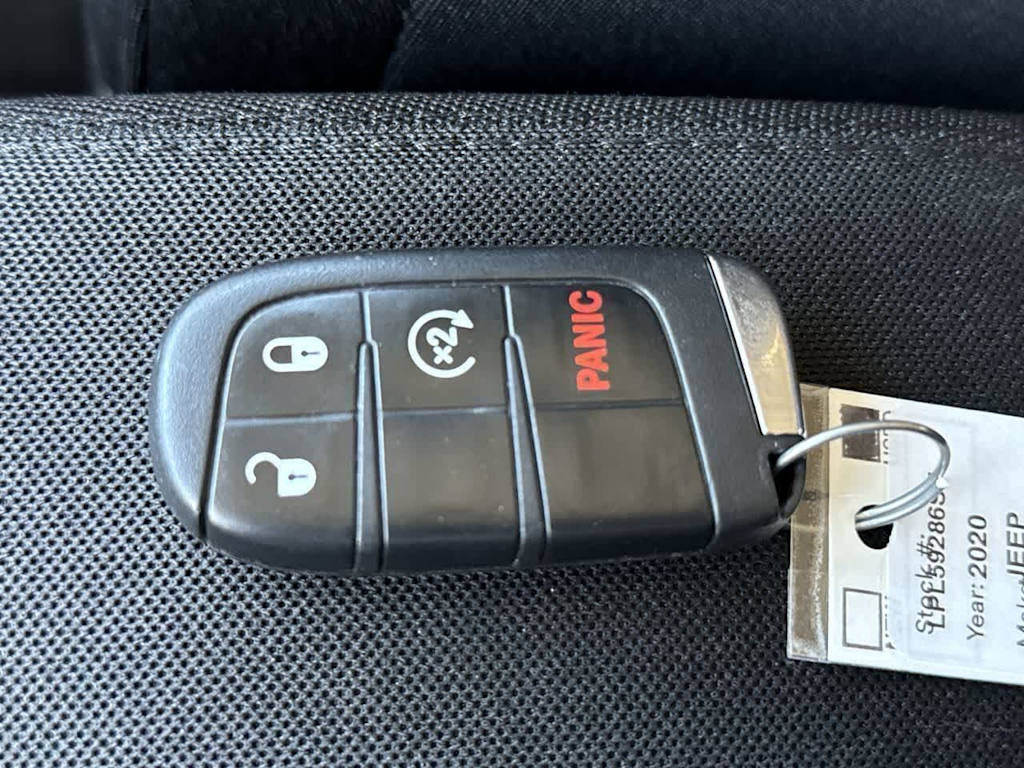 Thumbnail: 2020 Jeep Renegade - 19