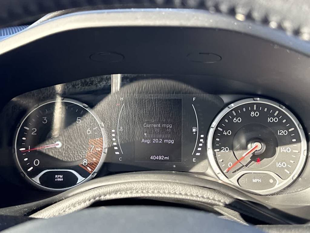 Thumbnail: 2020 Jeep Renegade - 17