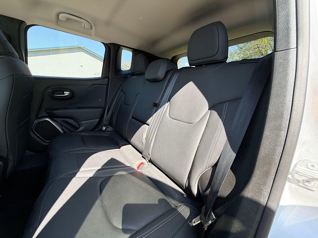 Thumbnail: 2019 Jeep Renegade - 24