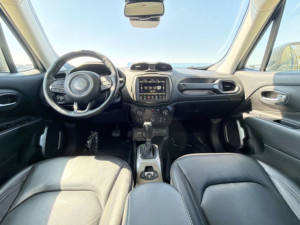 Thumbnail: 2019 Jeep Renegade - 8