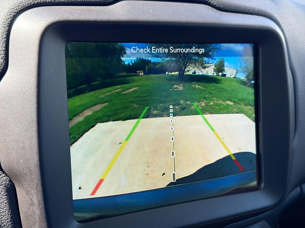 Thumbnail: 2019 Jeep Renegade - 29