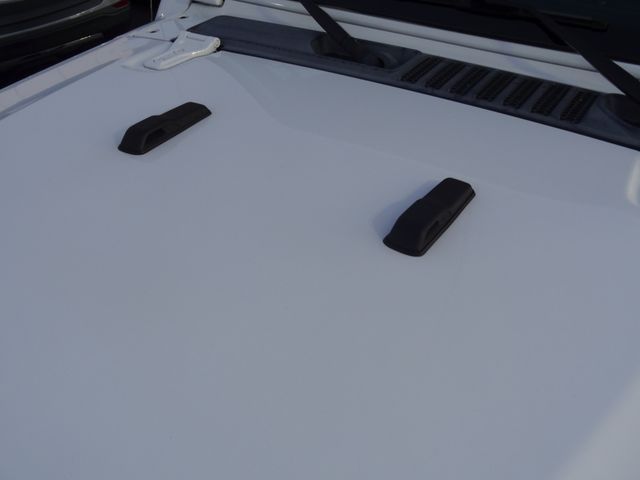 Thumbnail: 2022 Jeep Wrangler - 21
