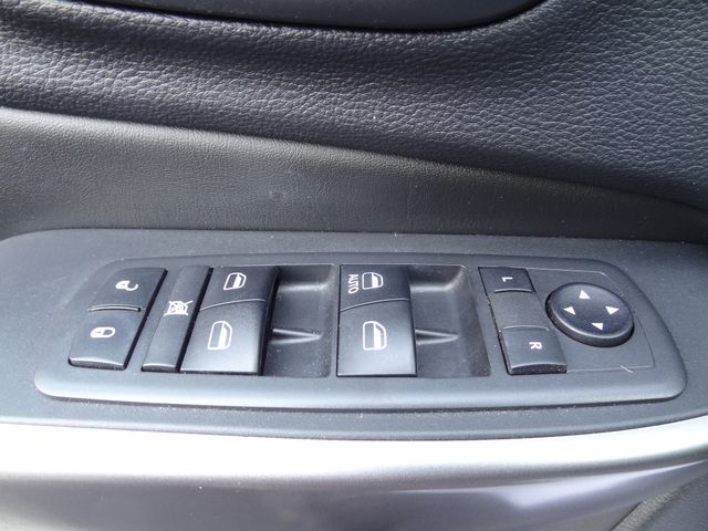 Thumbnail: 2019 Jeep Cherokee - 13