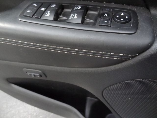 Thumbnail: 2015 Jeep Grand Cherokee - 15