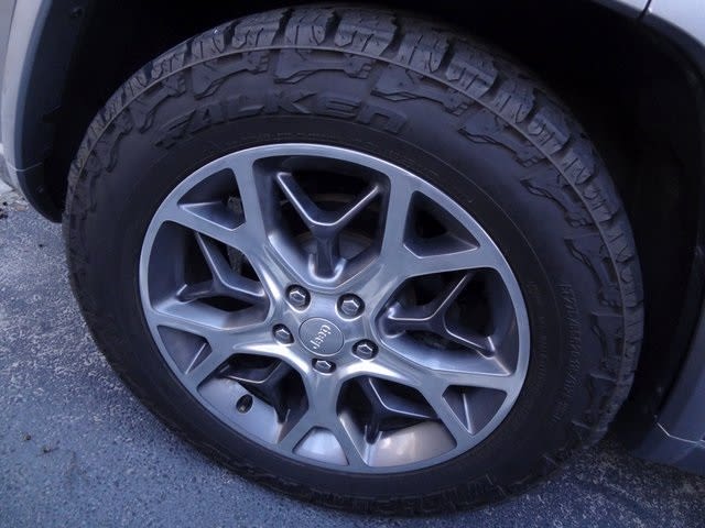 Thumbnail: 2020 Jeep Grand Cherokee - 21