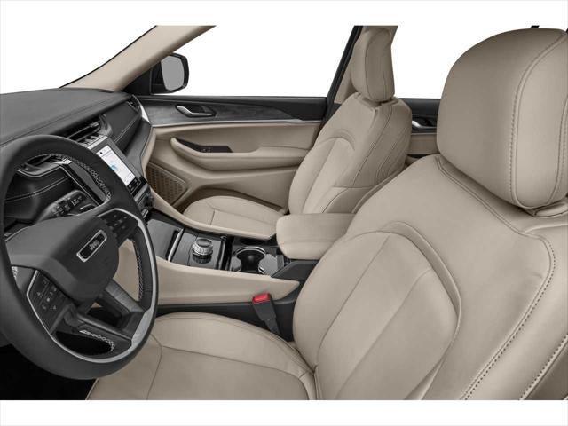 Thumbnail: 2023 Jeep Grand Cherokee - 11