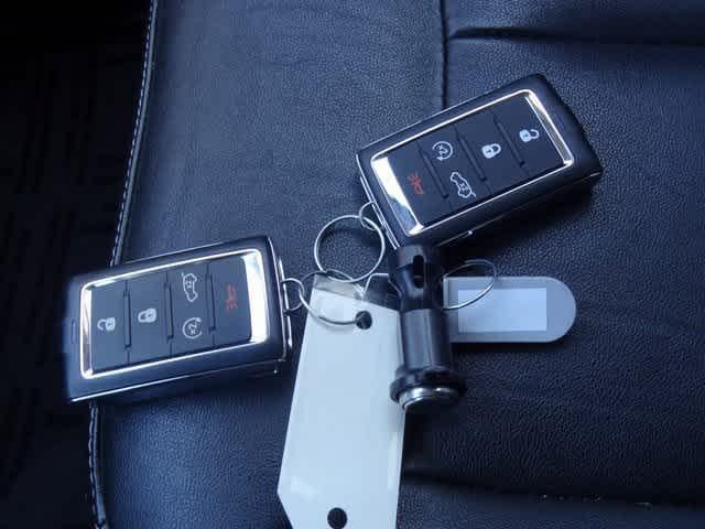 Thumbnail: 2023 Jeep Grand Cherokee - 14