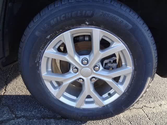 Thumbnail: 2023 Jeep Grand Cherokee - 7