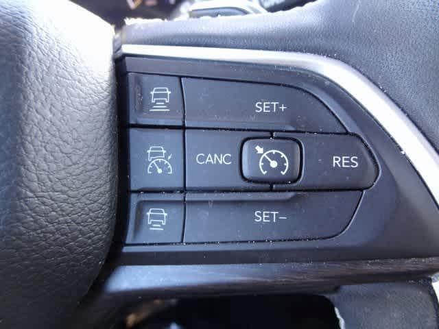 Thumbnail: 2023 Jeep Grand Cherokee - 26